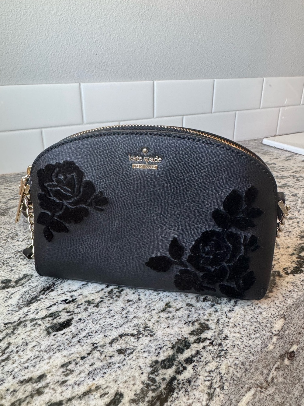 Kate Spade Cameron Street Hilli Flocked Roses Crossbody Bag in Black. EUC.